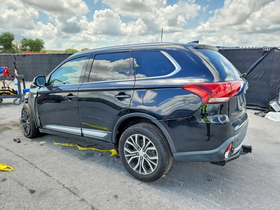 2017 MITSUBISHI OUTLANDER SE  