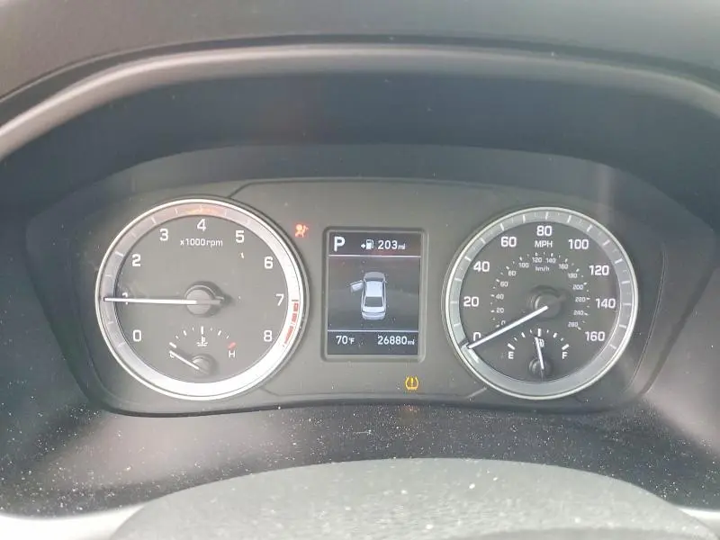 2018 HYUNDAI SONATA SE  