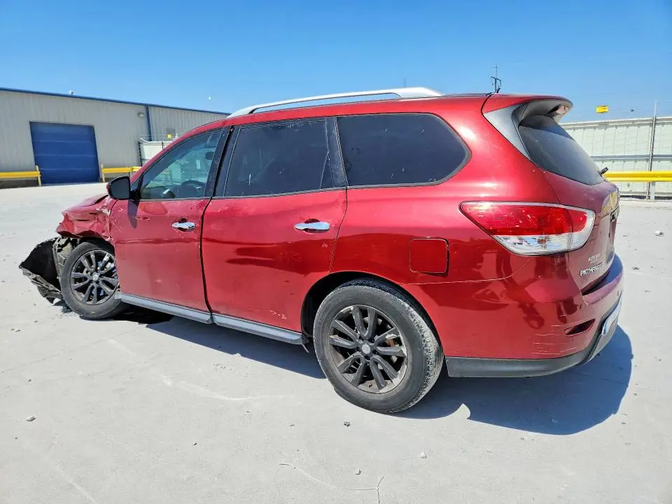 2015 NISSAN PATHFINDER SV  