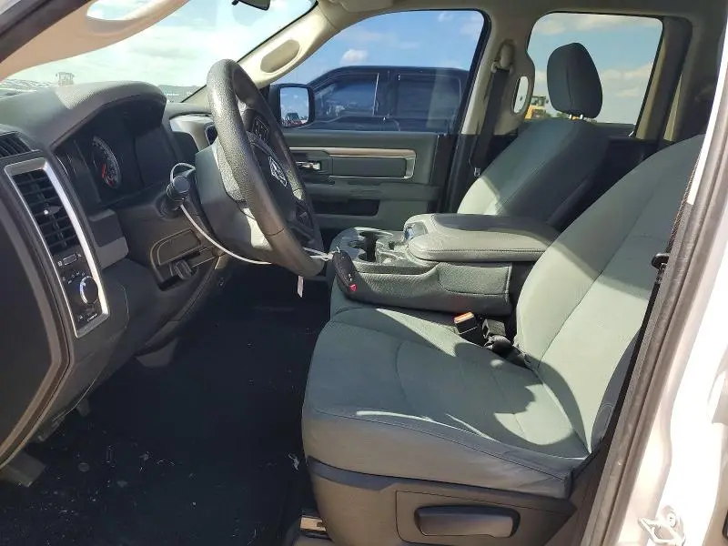 2018 RAM 1500 SLT  