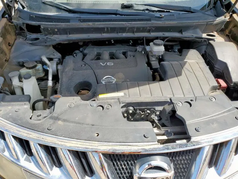 2010 NISSAN MURANO S  