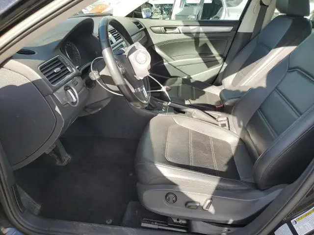 2015 VOLKSWAGEN PASSAT S  