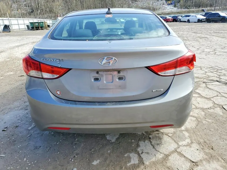 2011 HYUNDAI ELANTRA LIMITED  