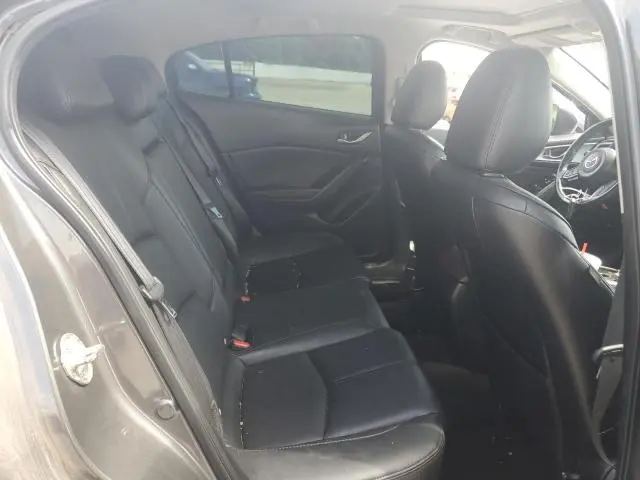 2018 MAZDA 3 TOURING  