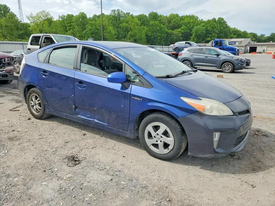 2011 TOYOTA PRIUS TWO  