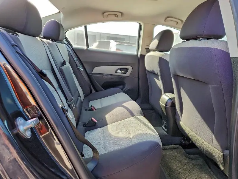 2012 CHEVROLET CRUZE LS  