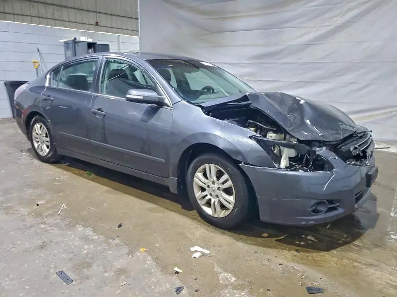 2010 NISSAN ALTIMA BASE  