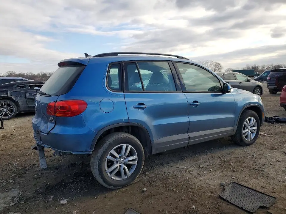 2017 VOLKSWAGEN TIGUAN S  