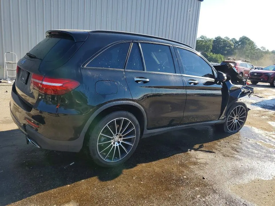 2016 MERCEDES-BENZ GLC 300  