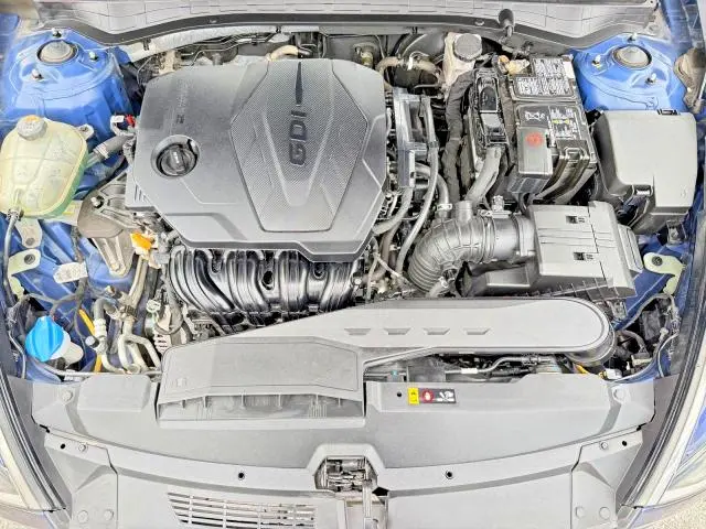 2021 HYUNDAI SONATA SE  
