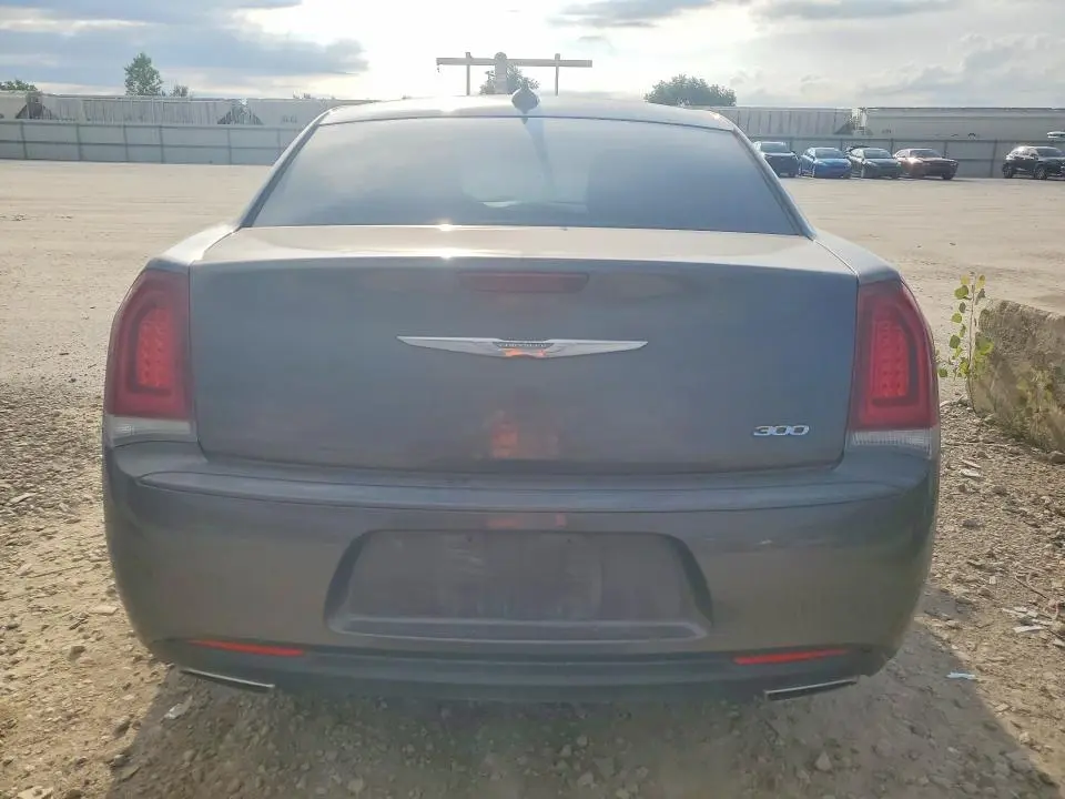 2018 CHRYSLER 300 TOURING  