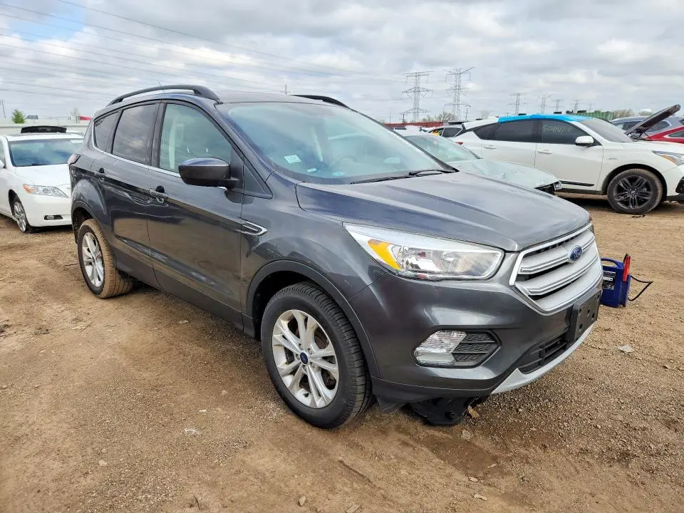 2018 FORD ESCAPE SE  