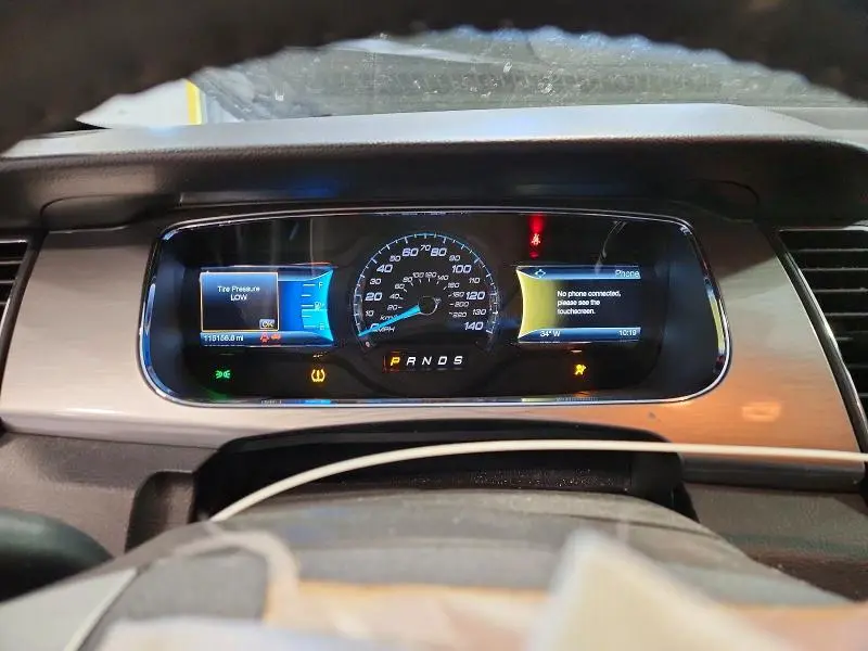 2014 FORD TAURUS SEL  