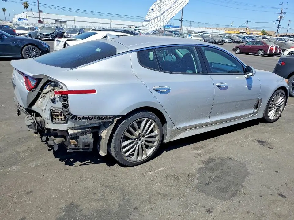 2018 KIA STINGER BASE  