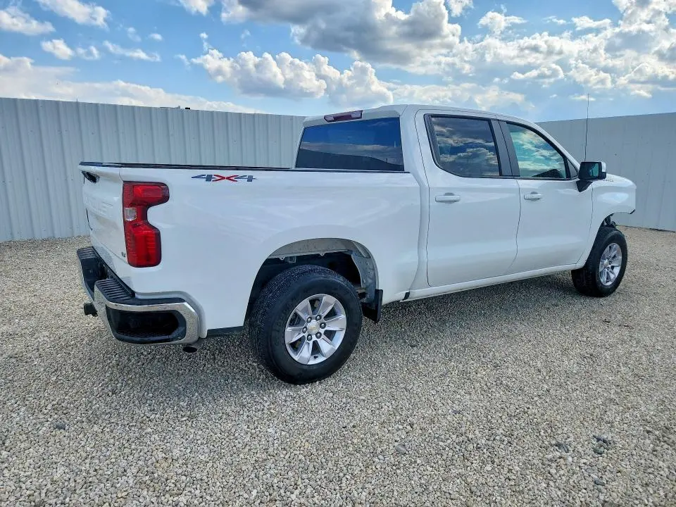 2026 CHEVROLET SILVERADO K1500 LT  