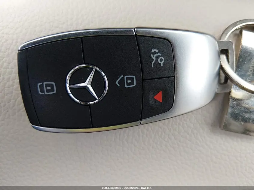 2021 MERCEDES-BENZ GLB 250  