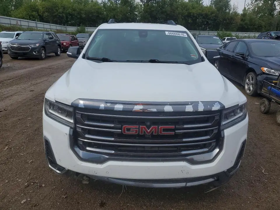2021 GMC ACADIA AT4  