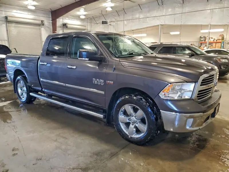 2015 RAM 1500 SLT  