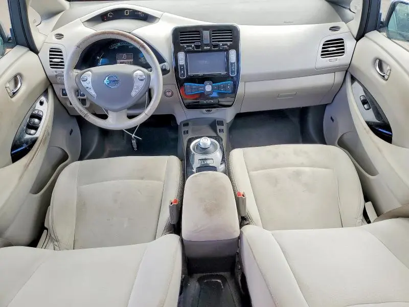 2014 NISSAN LEAF SV  