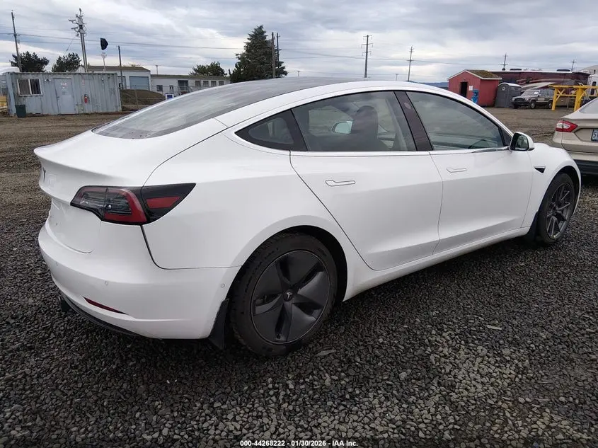 2018 TESLA MODEL 3 LONG RANGE/MID RANGE