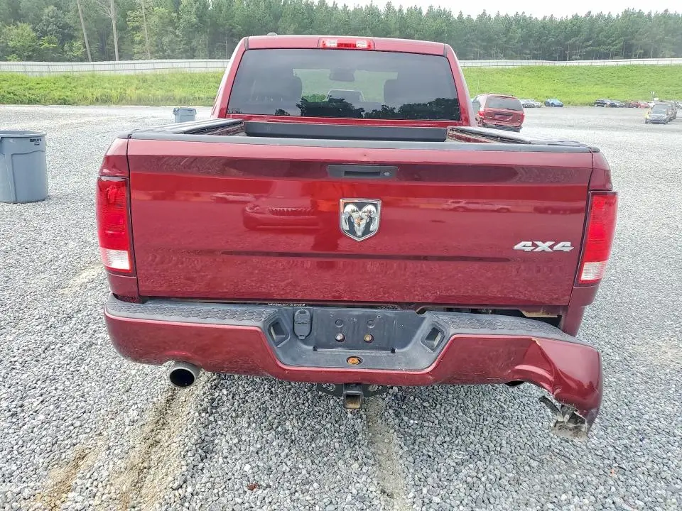 2016 RAM 1500 ST  