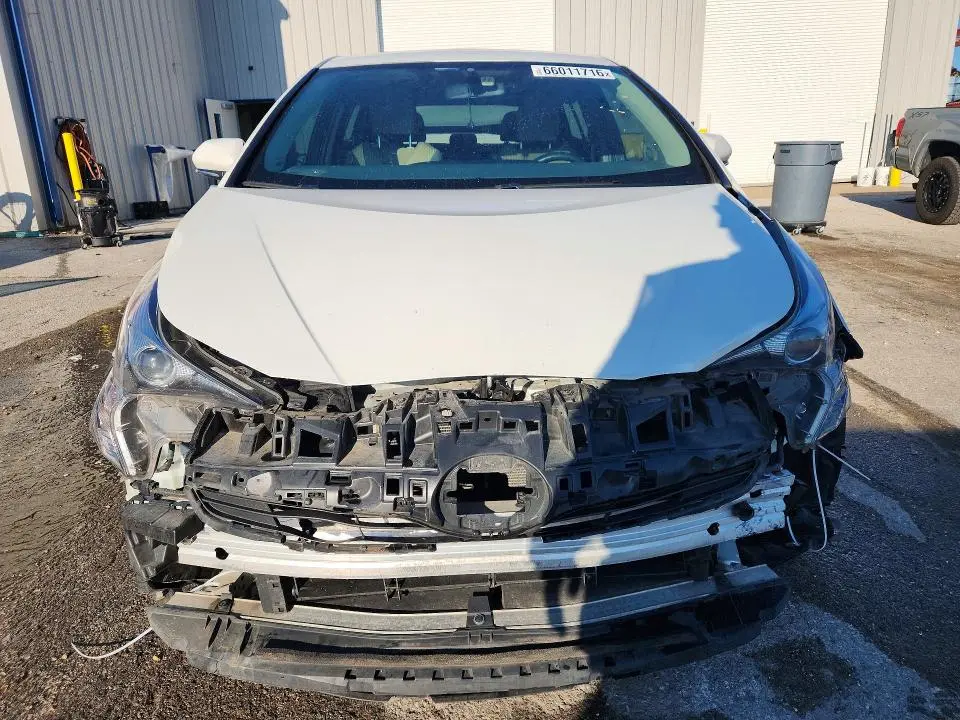 2016 TOYOTA PRIUS TWO  