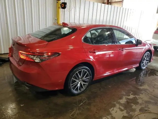 2024 TOYOTA CAMRY XLE  