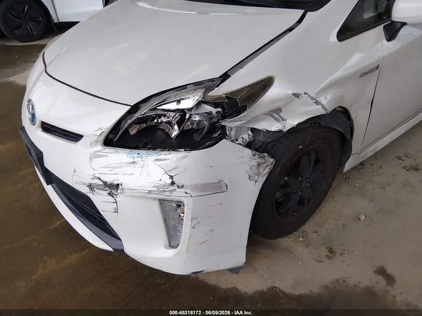 2015 TOYOTA PRIUS TWO