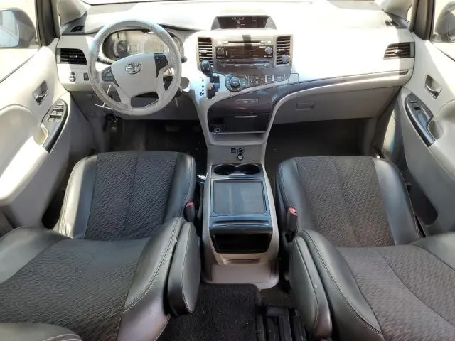 2014 TOYOTA SIENNA SPORT  