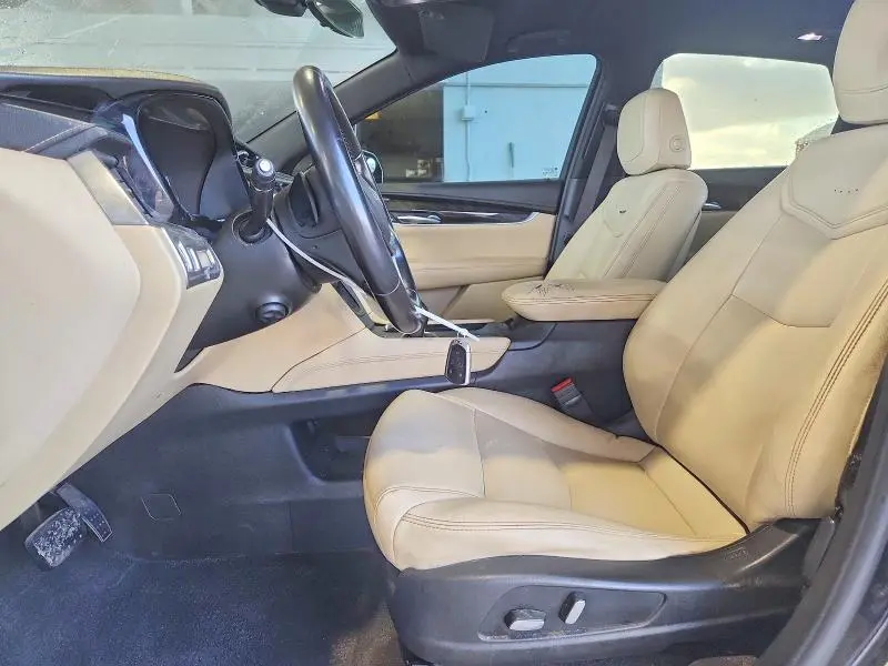 2019 CADILLAC XT5   