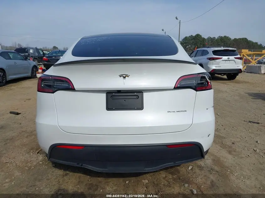 2024 TESLA MODEL Y LONG RANGE DUAL MOTOR ALL-WHEEL DRIVE
