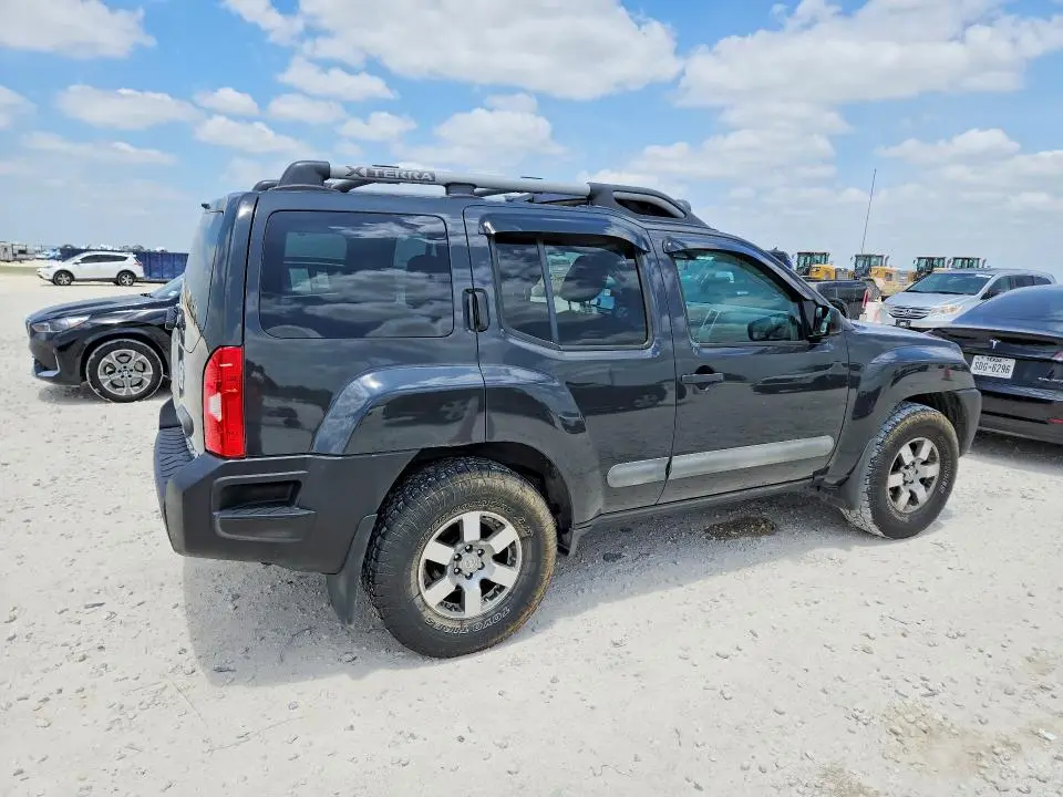 2012 NISSAN XTERRA X  