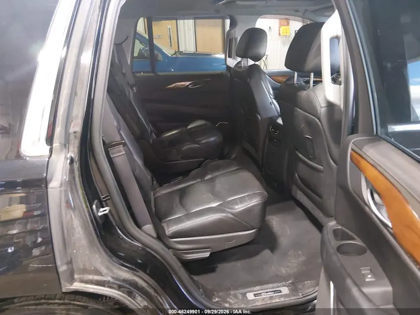 2017 CADILLAC ESCALADE PREMIUM LUXURY
