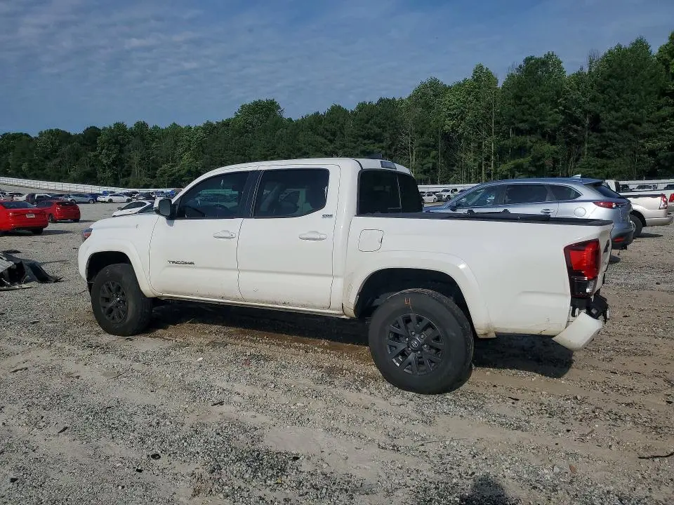 2022 TOYOTA TACOMA SR5 V6  