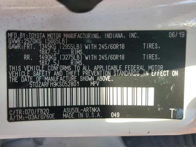 2019 TOYOTA HIGHLANDER LE  