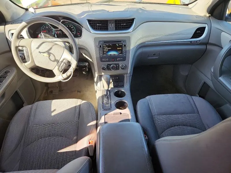 2016 CHEVROLET TRAVERSE LS  