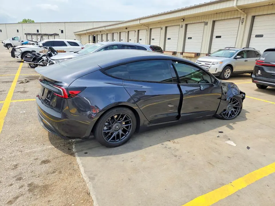 2024 TESLA MODEL 3   