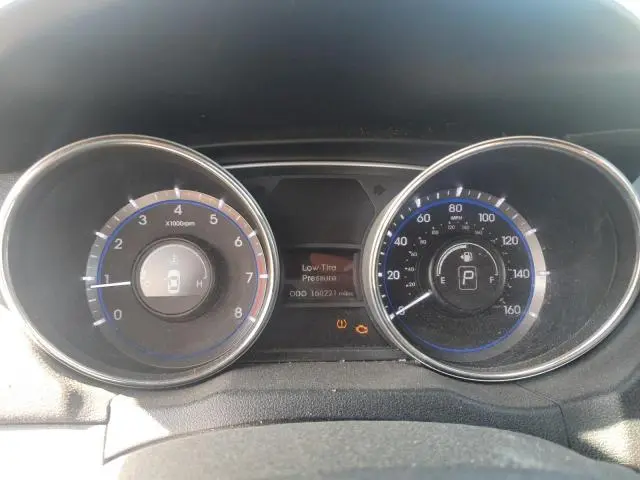 2011 HYUNDAI SONATA SE  