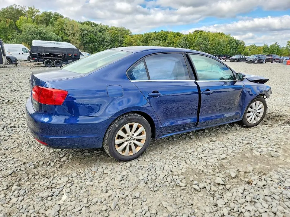 2013 VOLKSWAGEN JETTA SE  