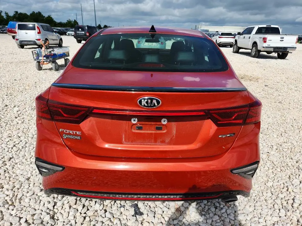 2021 KIA FORTE GT LINE  