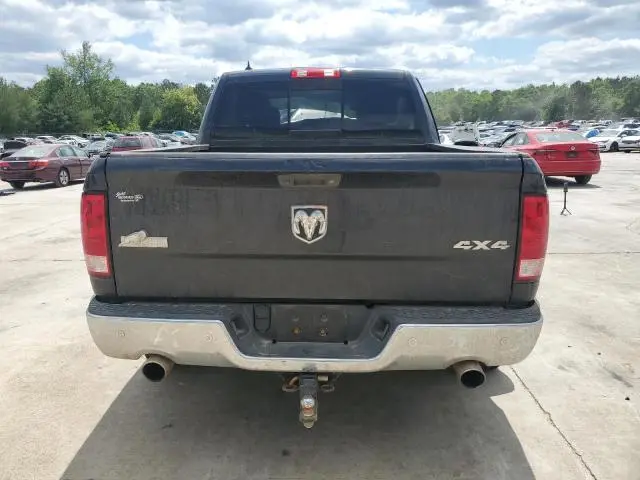 2016 RAM 1500 SLT  