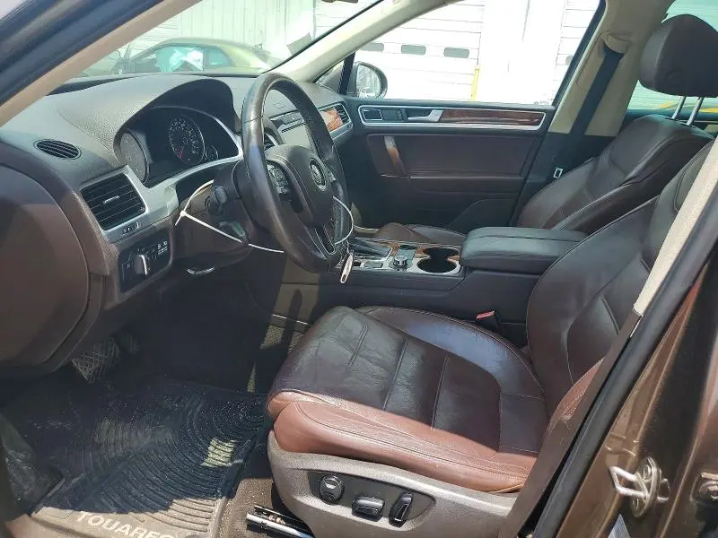 2011 VOLKSWAGEN TOUAREG V6 TDI  