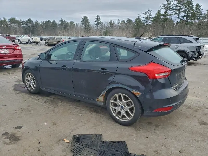 2015 FORD FOCUS SE  