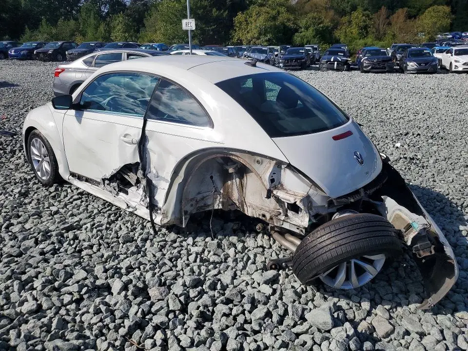 2013 VOLKSWAGEN BEETLE   