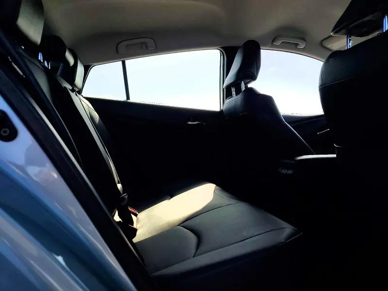 2019 TOYOTA PRIUS XLE  