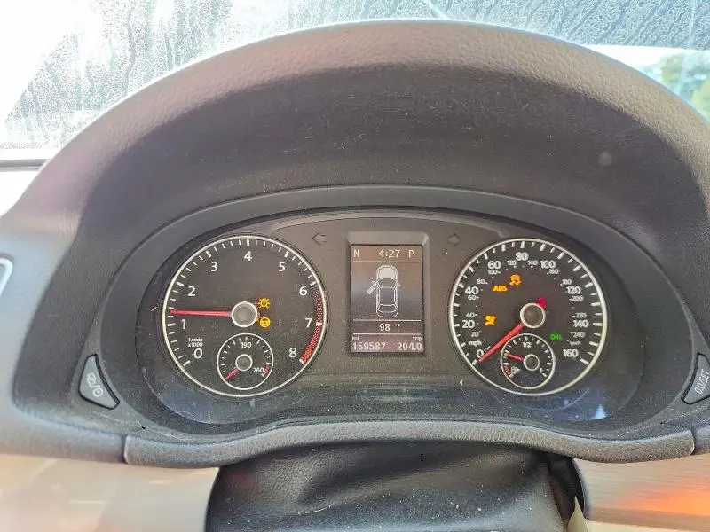 2014 VOLKSWAGEN PASSAT SE  