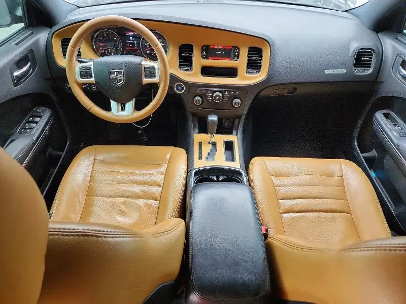 2013 DODGE CHARGER SE  