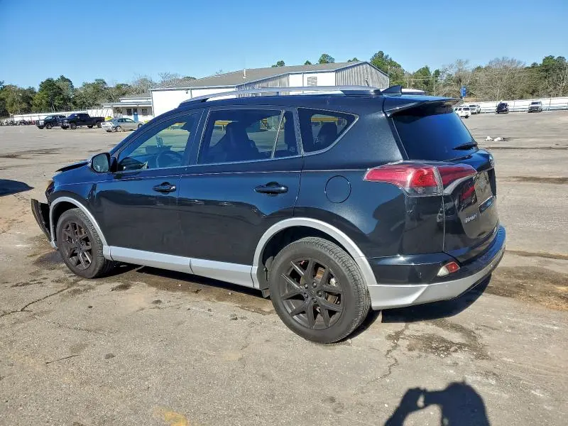 2016 TOYOTA RAV4 SE  