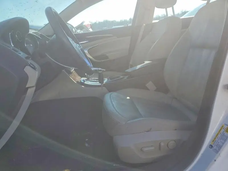 2012 BUICK REGAL   
