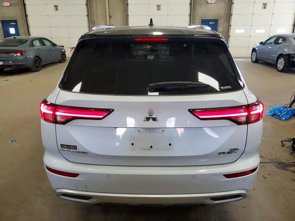 2025 MITSUBISHI OUTLANDER SEL  